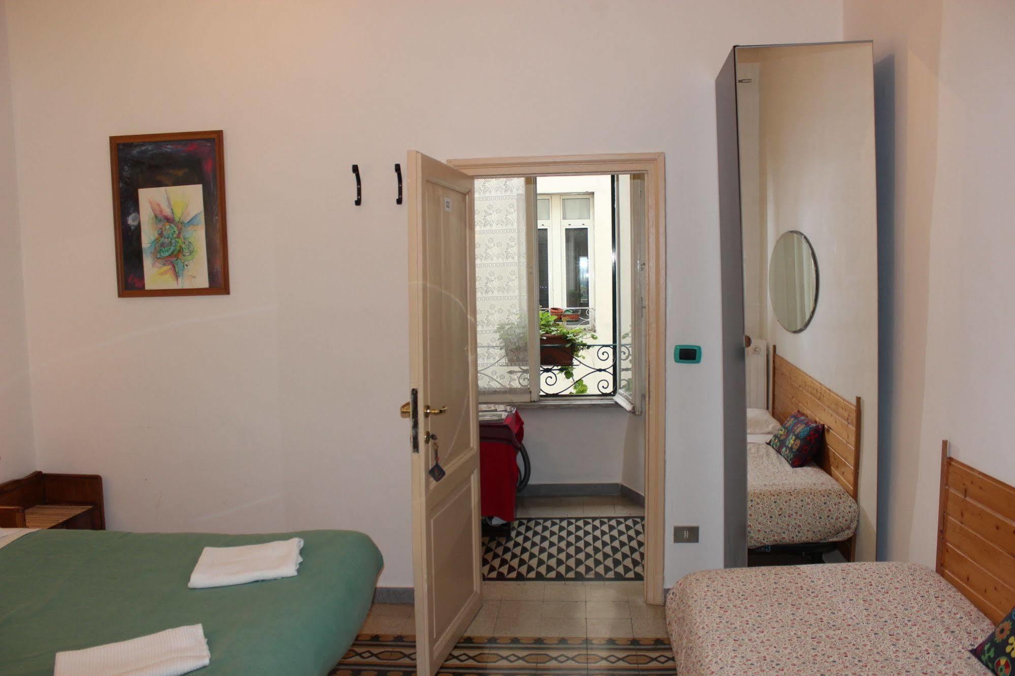 Galilei Guest House Roma Eksteriør bilde